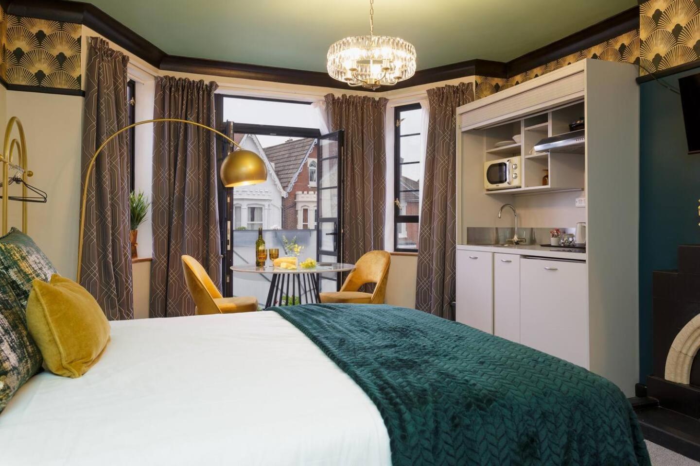 Ferryman Apartments By Places To Be Portsmouth Exteriör bild