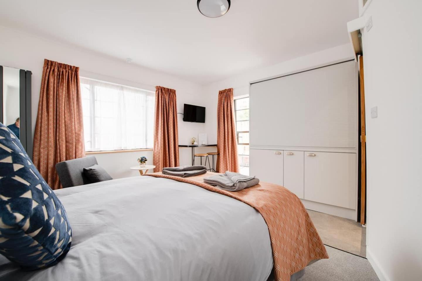 Ferryman Apartments By Places To Be Portsmouth Exteriör bild