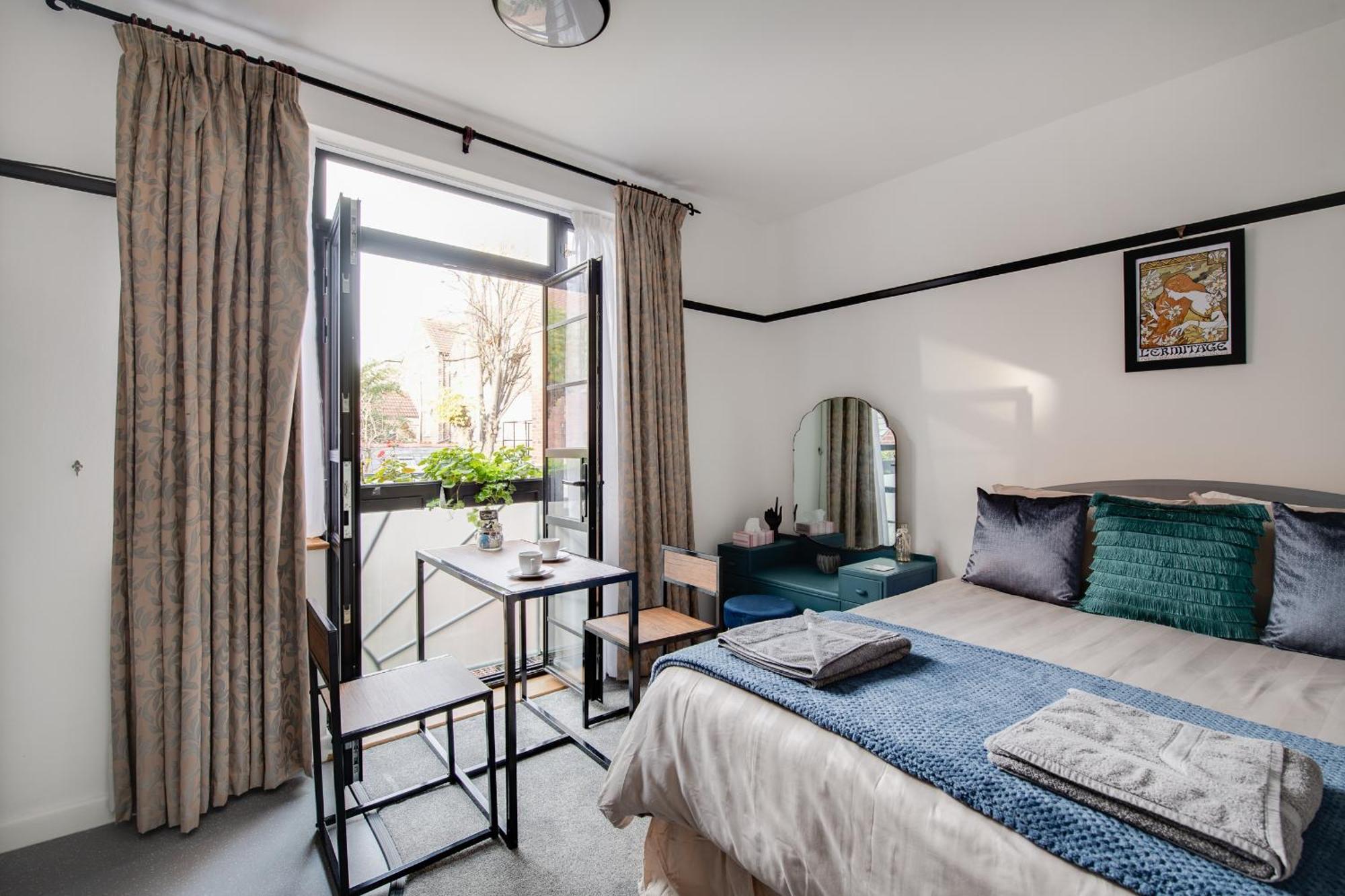 Ferryman Apartments By Places To Be Portsmouth Exteriör bild